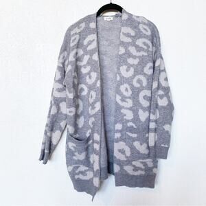 La Miel Cozy Soft Grey Leopard Cheetah Open Cardigan Size Small